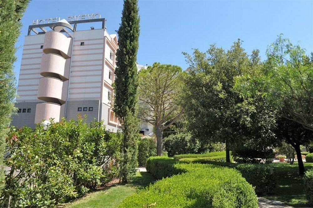 Hotel Svevo Gioia Del Colle Exteriör bild